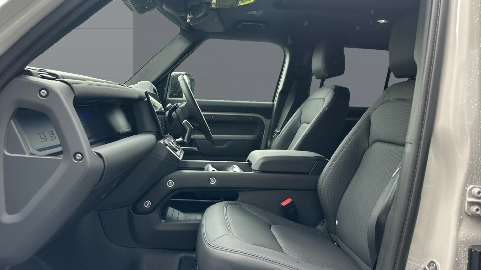 Land Rover Defender 110 X-dynamic Se Grey #3