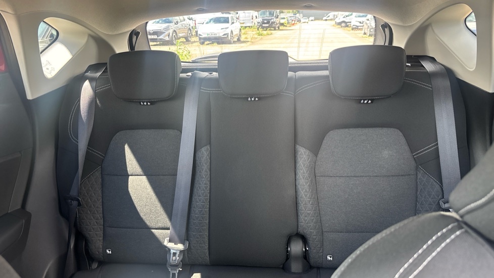 Renault Captur 1.6 E-tech Full Hybrid 145 Esprit Alpine White #15