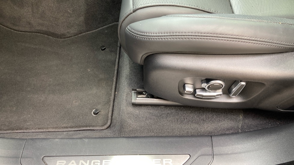 Land Rover Range Rover Velar Dynamic Se Black #44