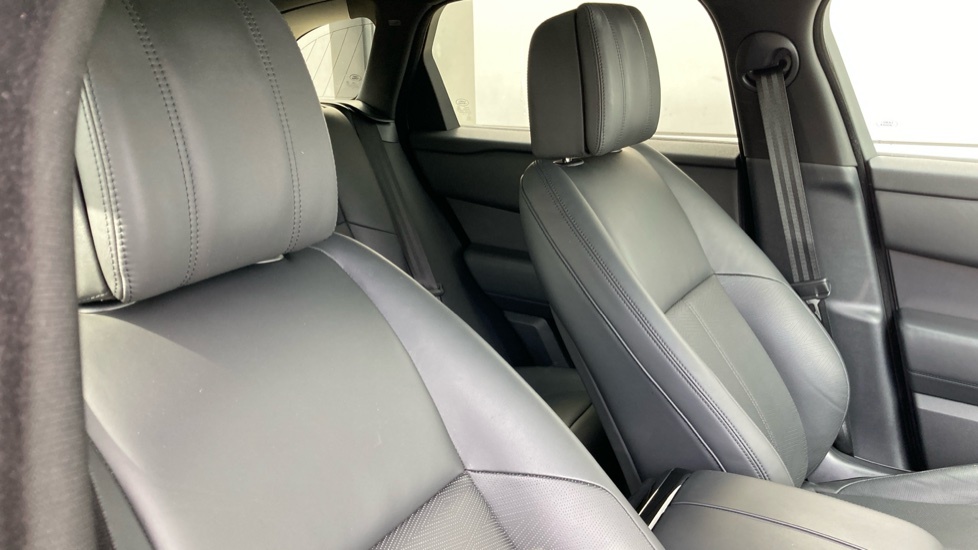 Land Rover Range Rover Velar Dynamic Se Black #24