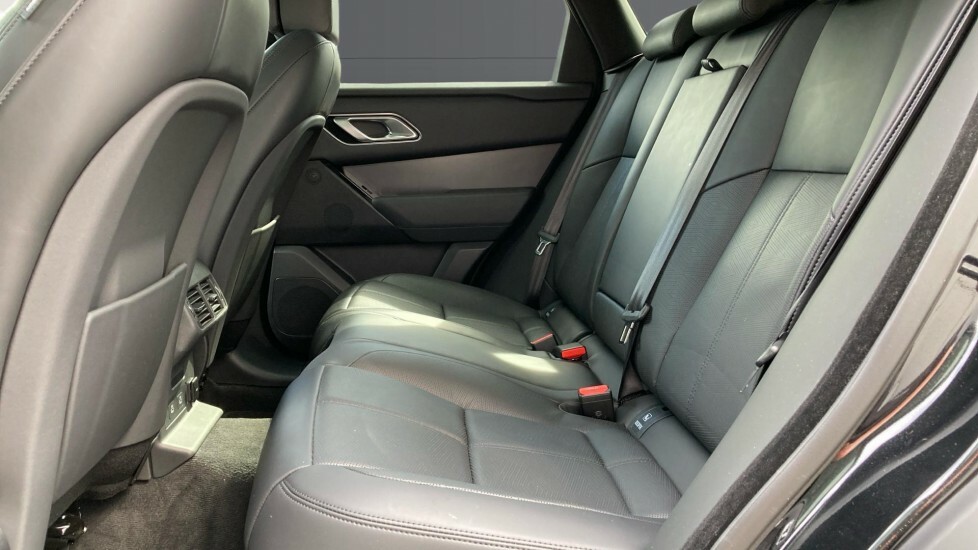 Land Rover Range Rover Velar Dynamic Se Black #4