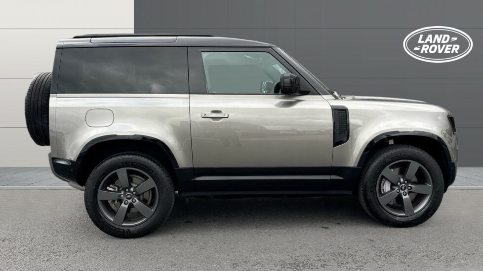 Land Rover Defender 90 X-dynamic Hse Silver #5