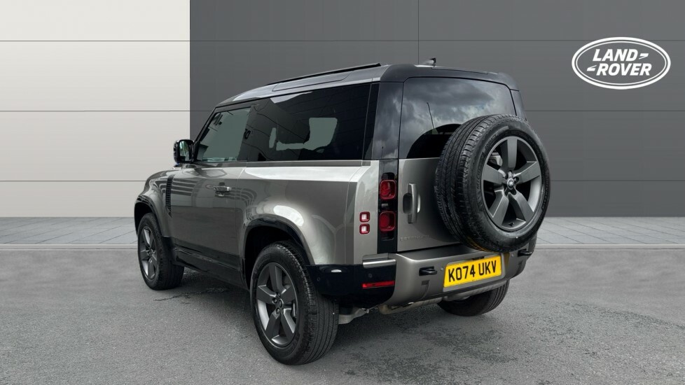 Land Rover Defender 90 X-dynamic Hse Silver #2
