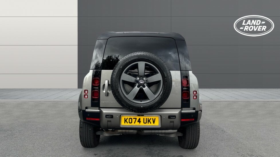 Land Rover Defender 90 X-dynamic Hse Silver #6