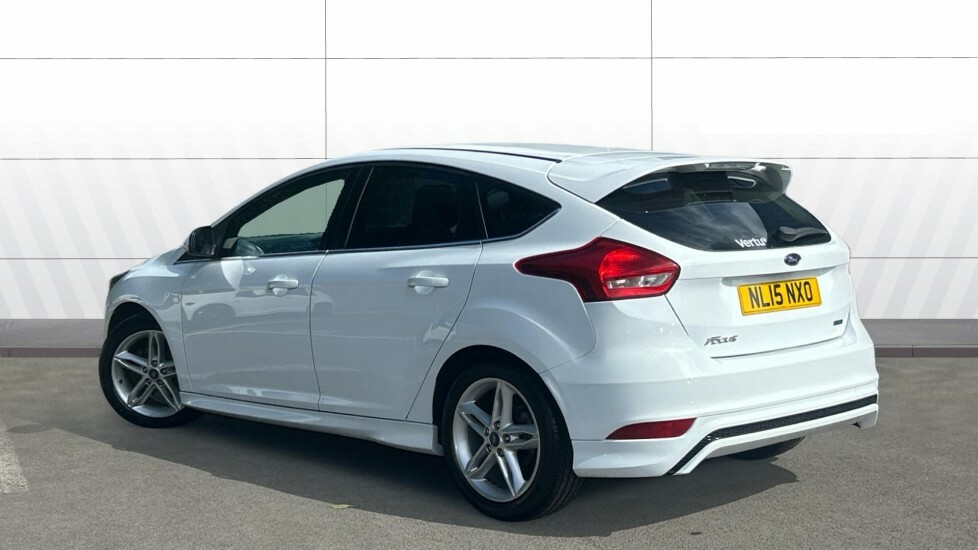 Ford Focus Zetec S NL15NXO White #2