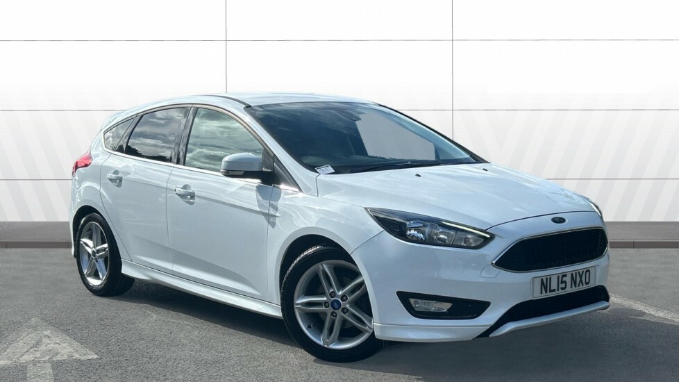 Ford Focus Zetec S White