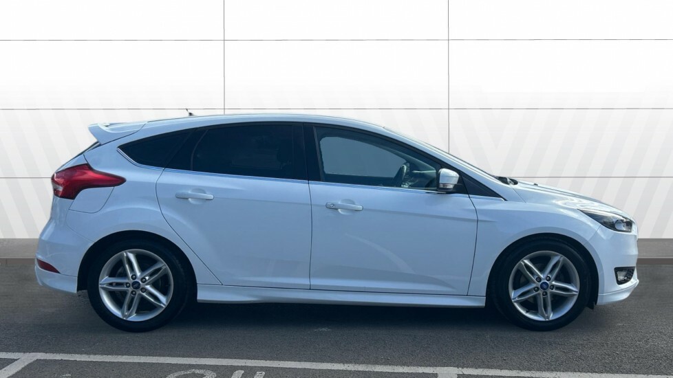 Ford Focus Zetec S NL15NXO White #5