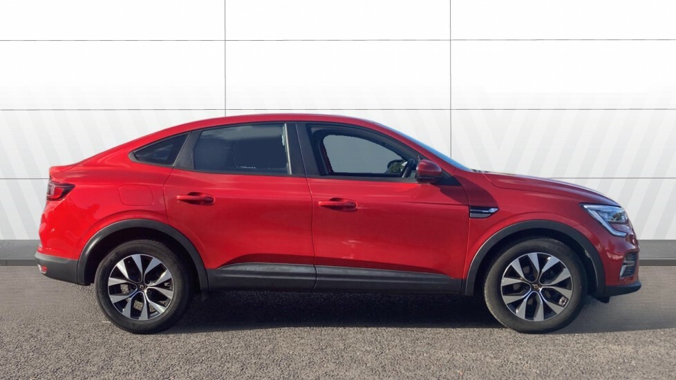 Renault Arkana Iconic Red #5
