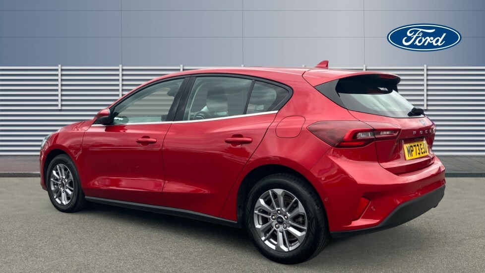 Ford Focus Titanium Red #2