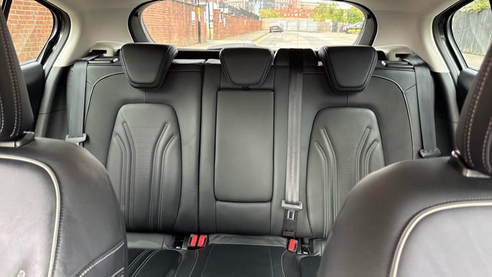 Ford Focus 1.5 Ecoblue Active Hatchback Eur White #15
