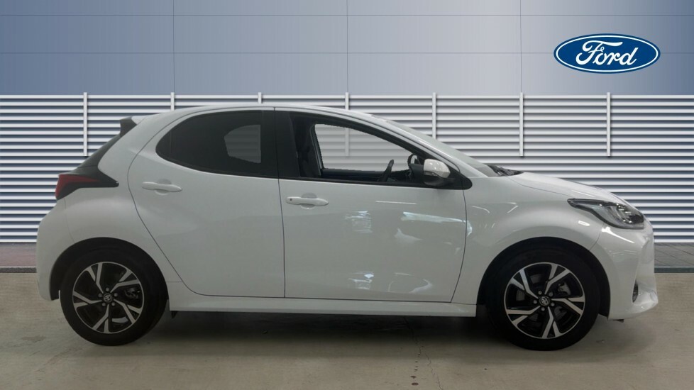 Toyota Yaris Excel Silver #5