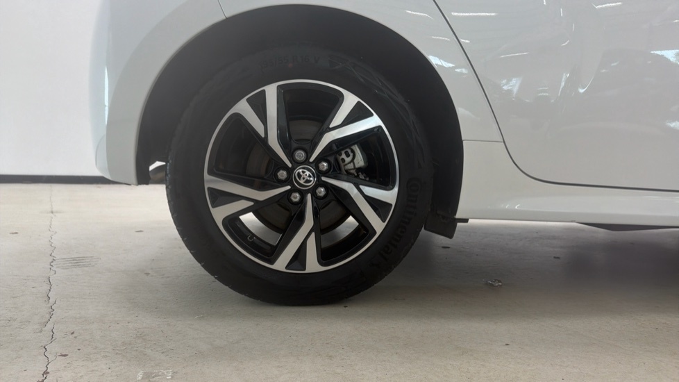 Toyota Yaris Excel Silver #7