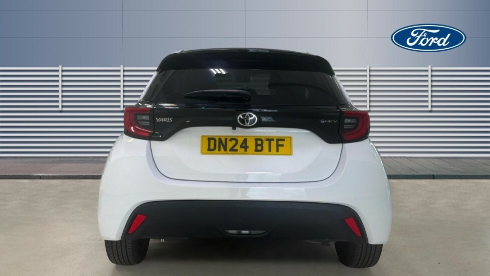 Toyota Yaris Excel Silver #6