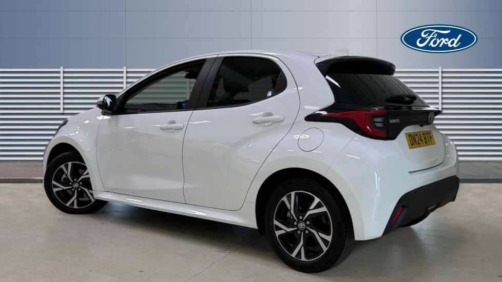 Toyota Yaris Excel Silver #2