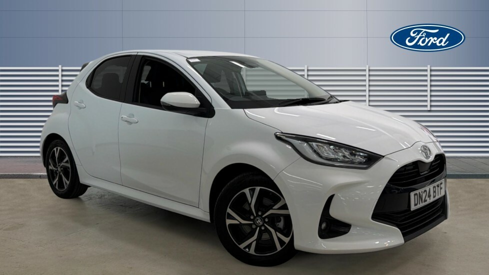 Toyota Yaris Excel Silver #1