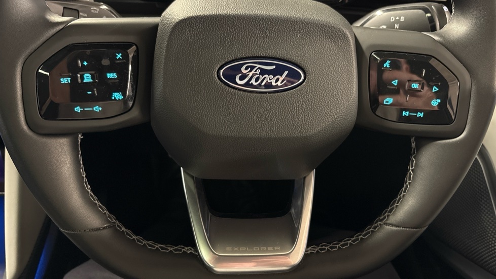 Ford Explorer 210Kw Premium 77Kwh Black #27