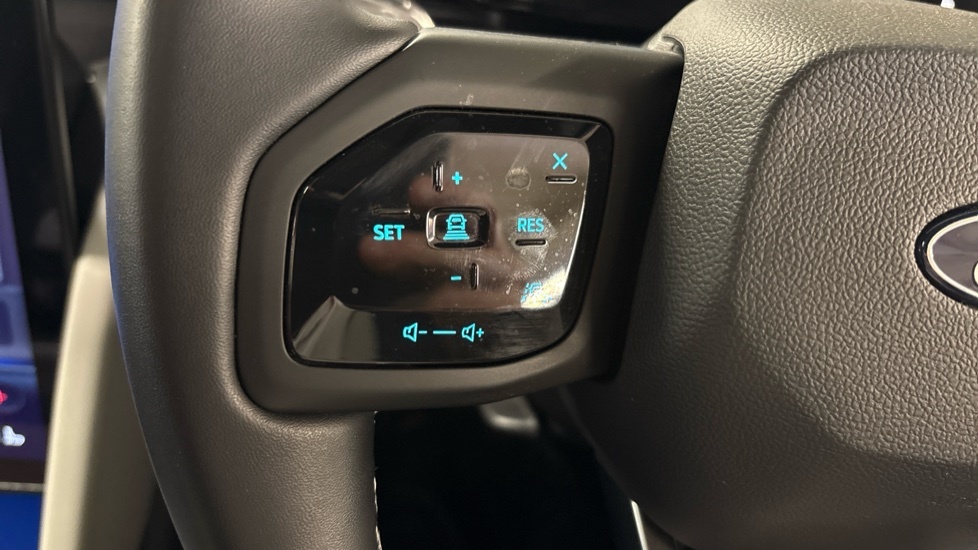 Ford Explorer 210Kw Premium 77Kwh Black #26