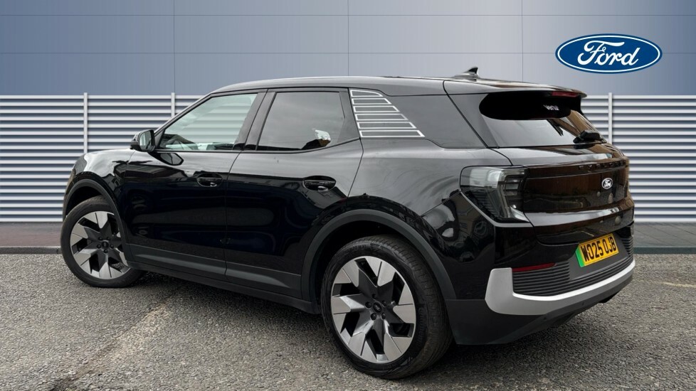 Ford Explorer Premium Black #2