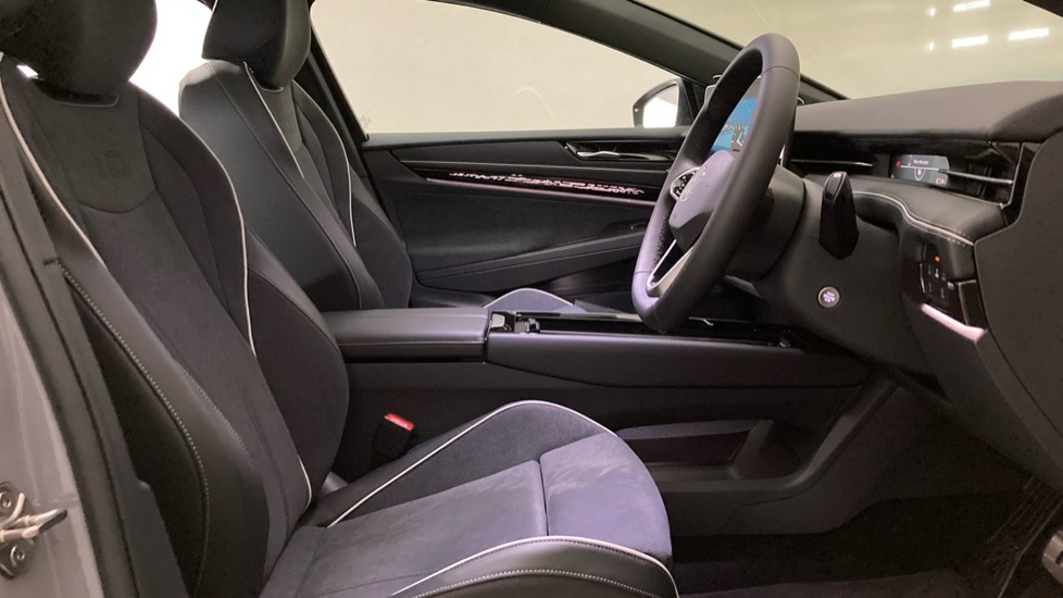 Volkswagen ID.7 Electric Blue #15