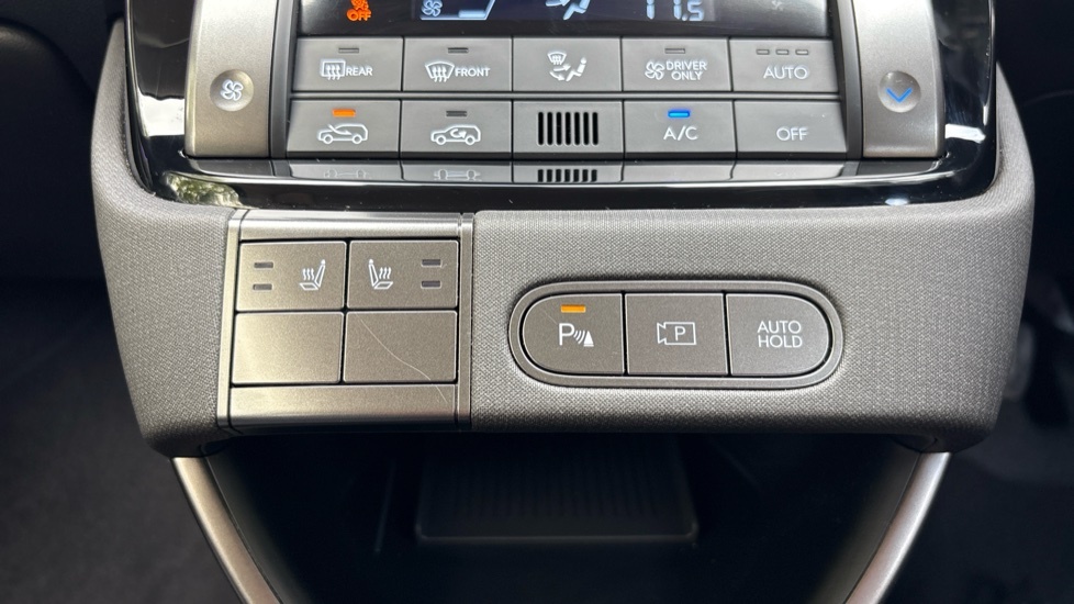 Hyundai Inster Hatchback Brown #37