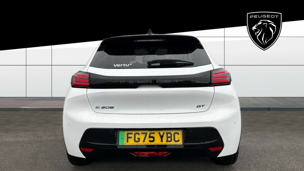 Peugeot e-208 Gt White #6