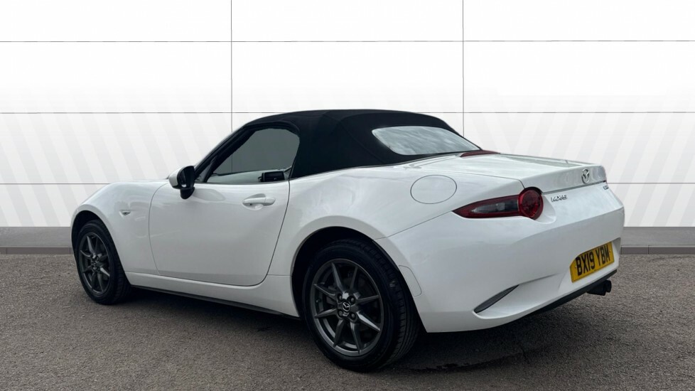 Mazda MX-5 Se White #2
