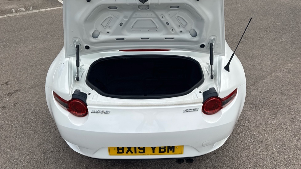 Mazda MX-5 Se White #4