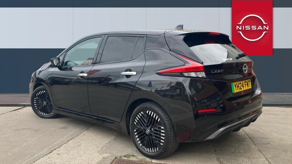 Nissan Leaf Tekna Black #2