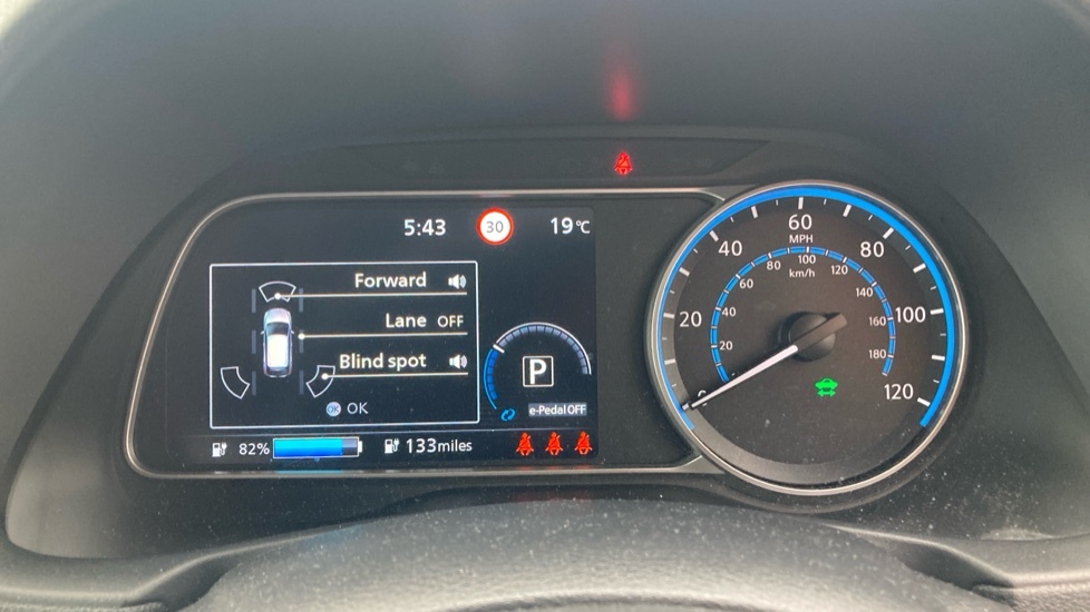 Nissan Leaf 39Kwh Shiro White #17