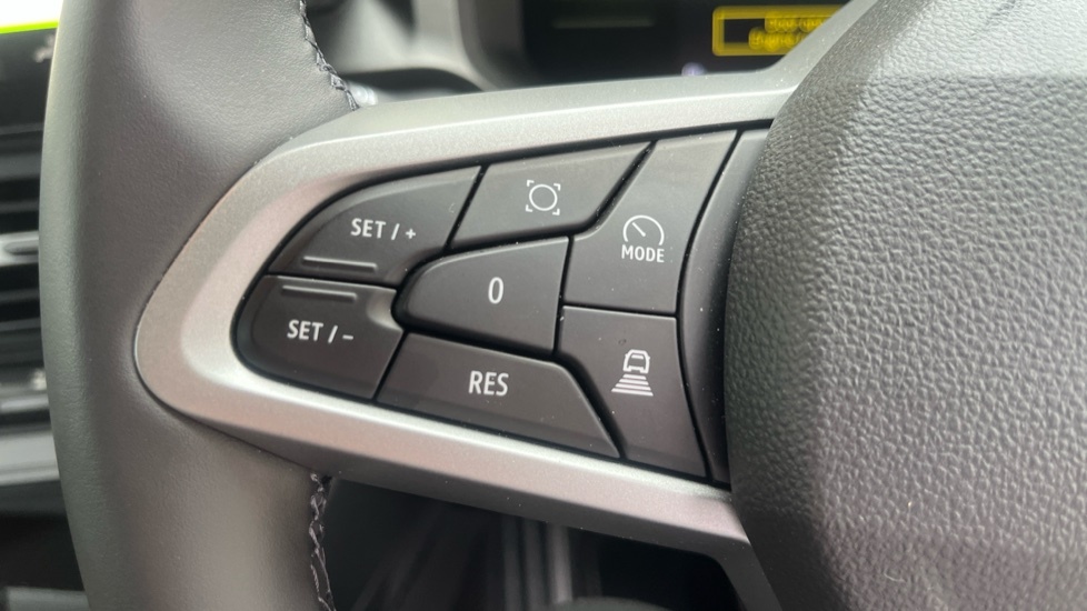 Dacia Duster 1.8 Hybrid 155 Journey Estate ST26JFZ Black #25