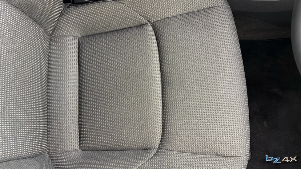 Toyota bZ4X Suv Black #17
