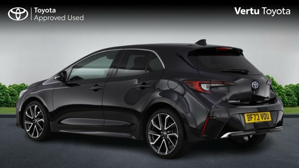 Toyota Corolla Excel Black #4