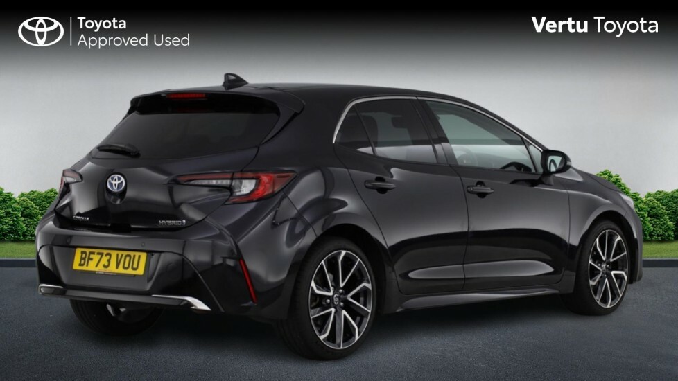 Toyota Corolla Excel Black #2