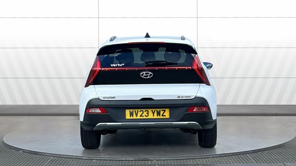 Hyundai Bayon Premium White #6
