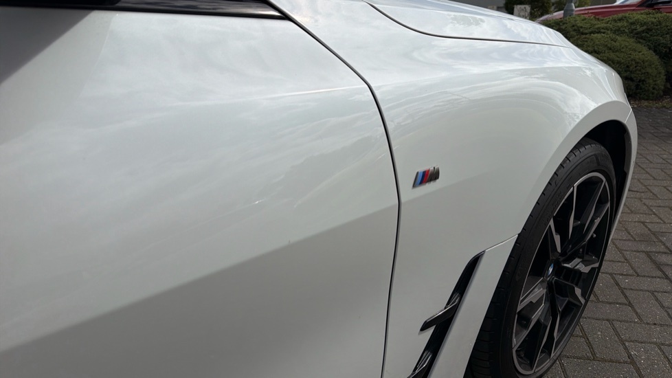 BMW 4 Series 420I M Sport Step 2024 White #32