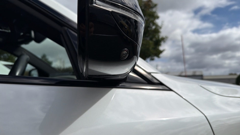 BMW 4 Series 420I M Sport Step 2024 White #33