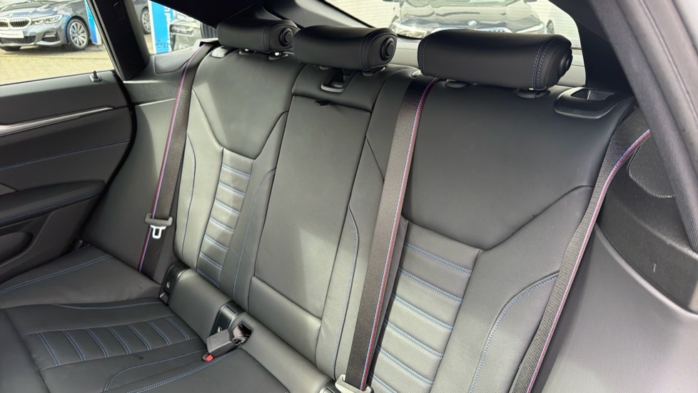 BMW 4 Series 420I M Sport Step 2024 White #12