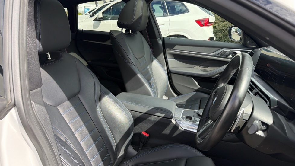 BMW 4 Series 420I M Sport Step 2024 White #11