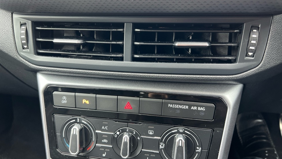 Volkswagen T-Cross Se Tsi Silver #27