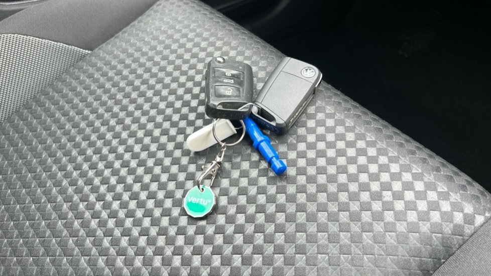 Volkswagen T-Cross Se Tsi Silver #20