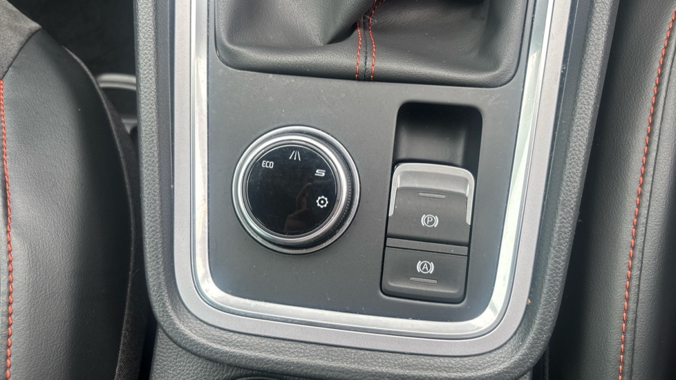Seat Ateca 2.0 Tsi Xperience Lux Suv Dsg 4Drive Eu Red #30