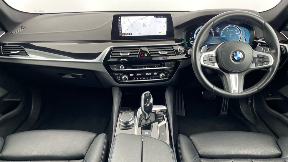 BMW 5 Series 520D M Sport Black #4