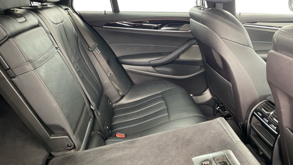 BMW 5 Series 520D M Sport Black #59