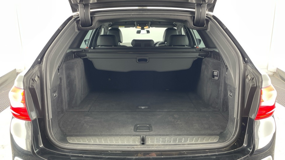 BMW 5 Series 520D M Sport Black #13