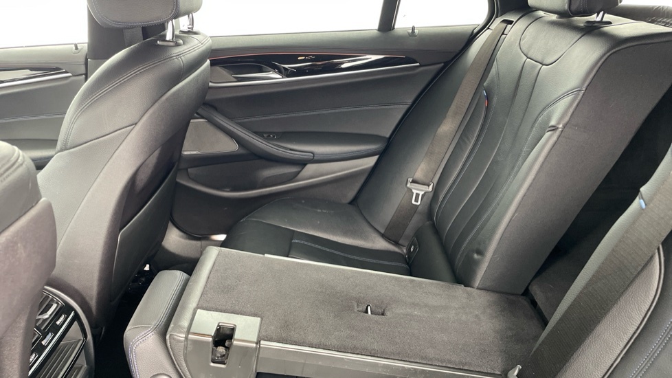 BMW 5 Series 520D M Sport Black #39