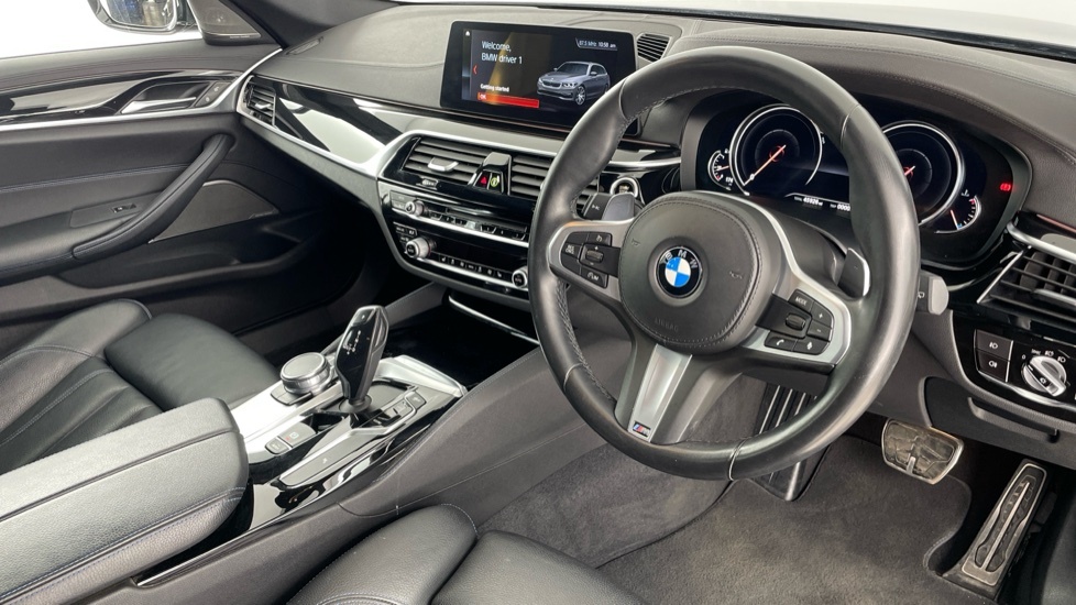 BMW 5 Series 520D M Sport Black #6