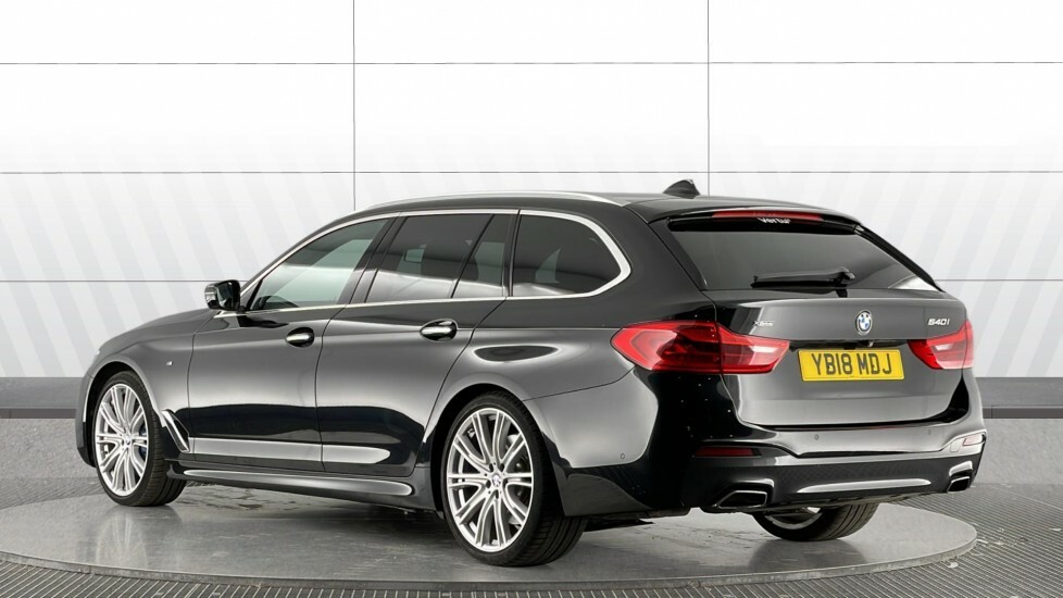 BMW 5 Series 520D M Sport Black #2