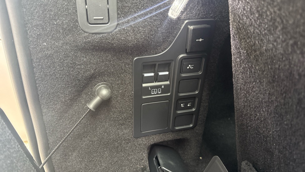 Land Rover Discovery Commercial Dynamic Hse Grey #32