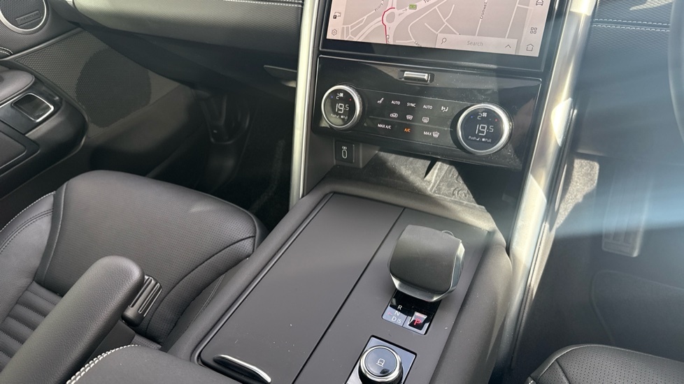 Land Rover Discovery Commercial Dynamic Hse Grey #13