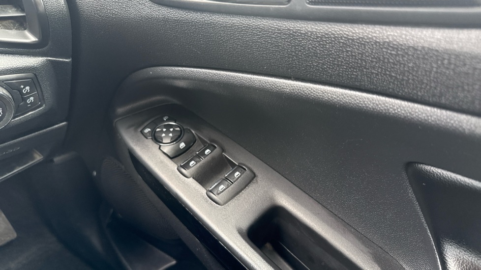 Ford Ecosport Titanium1.0 In Solar Silver With 6K Silver #23